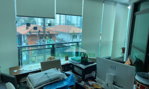 Apartamento de alto padrão à venda no Pacaembu | 230m² | 3 suítes | 4 vagas | Rua Traipu