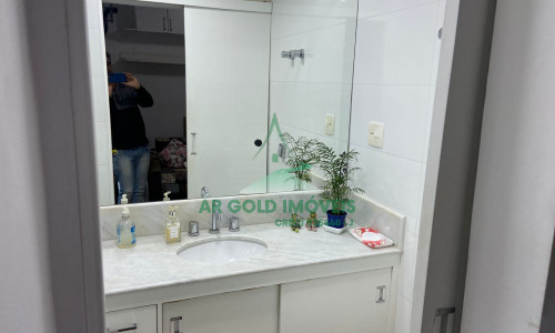 Apartamento de alto padrão à venda no Pacaembu | 230m² | 3 suítes | 4 vagas | Rua Traipu