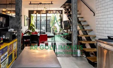 Casa à venda na Lapa | 3 dormitórios | 1 vaga | Quintal e churrasqueira | Próx. CPTM