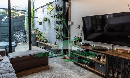 Casa à venda na Lapa | 3 dormitórios | 1 vaga | Quintal e churrasqueira | Próx. CPTM