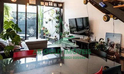 Casa à venda na Lapa | 3 dormitórios | 1 vaga | Quintal e churrasqueira | Próx. CPTM