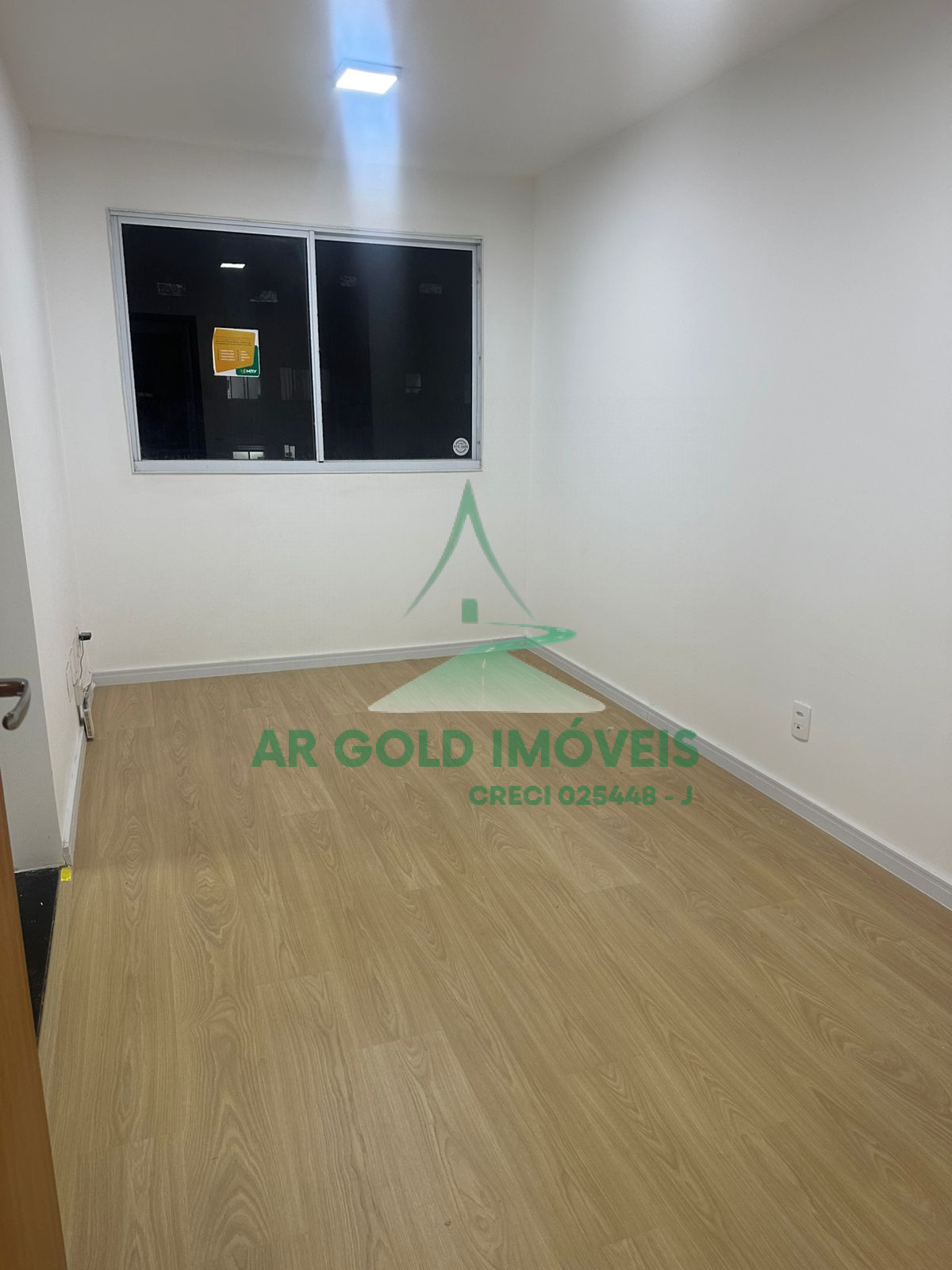 Apartamento à venda em São Mateus | 2 dormitórios | 1 banheiro | 47m² | Condomínio com lazer