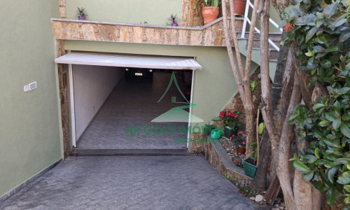 Sobrado à venda no Jardim Têxtil | 3 suítes | 6 vagas | 216m² | Churrasqueira | Energia solar