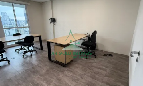 Conjunto comercial para locação em Pinheiros | 100m² | Andar alto | Mobiliado | 4 vagas | Próx. Metr