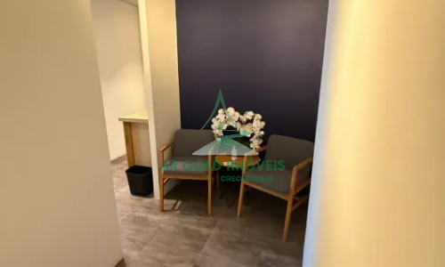 Conjunto comercial para locação em Pinheiros | 100m² | Andar alto | Mobiliado | 4 vagas | Próx. Metr