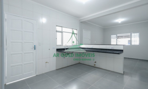 Casa térrea à venda no Parque São Domingos | 2 dorms | 2 vagas | 129m²