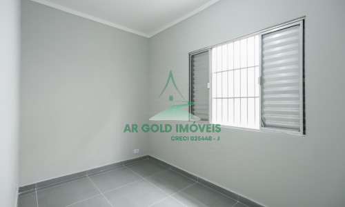 Casa térrea à venda no Parque São Domingos | 2 dorms | 2 vagas | 129m²