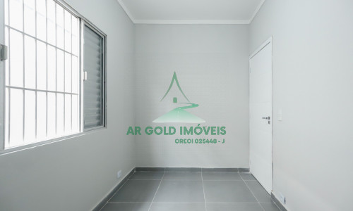 Casa térrea à venda no Parque São Domingos | 2 dorms | 2 vagas | 129m²