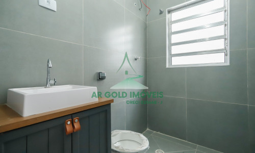 Casa térrea à venda no Parque São Domingos | 2 dorms | 2 vagas | 129m²