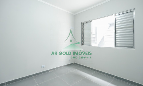 Casa térrea à venda no Parque São Domingos | 2 dorms | 2 vagas | 129m²