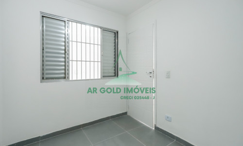 Casa térrea à venda no Parque São Domingos | 2 dorms | 2 vagas | 129m²