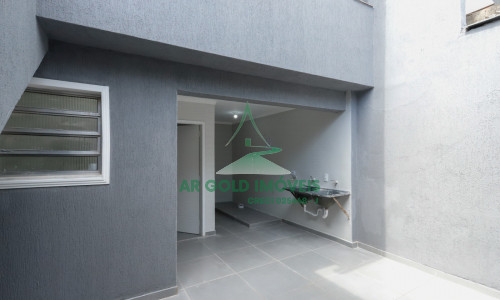 Casa térrea à venda no Parque São Domingos | 2 dorms | 2 vagas | 129m²