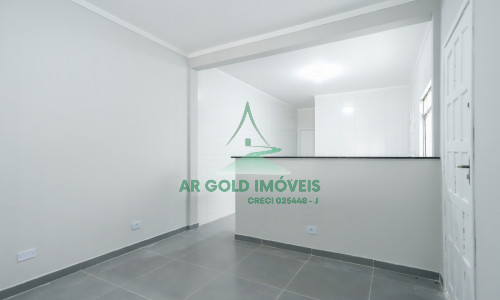 Casa térrea à venda no Parque São Domingos | 2 dorms | 2 vagas | 129m²