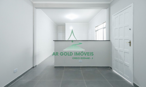 Casa térrea à venda no Parque São Domingos | 2 dorms | 2 vagas | 129m²