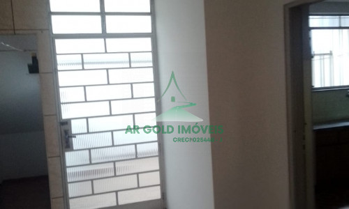 Casa térrea à venda no Parque São Domingos | 2 dormitórios | Edícula | Quintal | 1 vaga