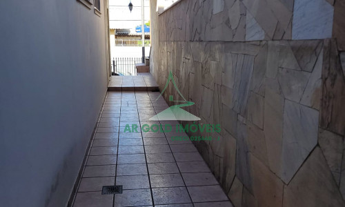 Casa térrea à venda no Parque São Domingos | 2 dormitórios | Edícula | Quintal | 1 vaga