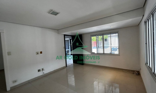 Casa térrea à venda na Vila Piauí | 4 dormitórios | 2 vagas | 114m²