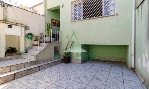 Sobrado à venda na Zona Oeste | 3 dormitórios | Suíte | 1 vaga | Churrasqueira | 140m²