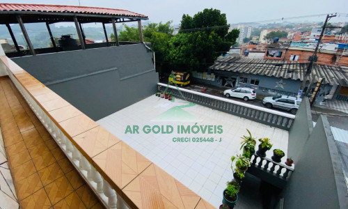 Prédio residencial à venda no Jardim São Jorge | 4 casas | 8 quartos | 3 vagas | 338m²