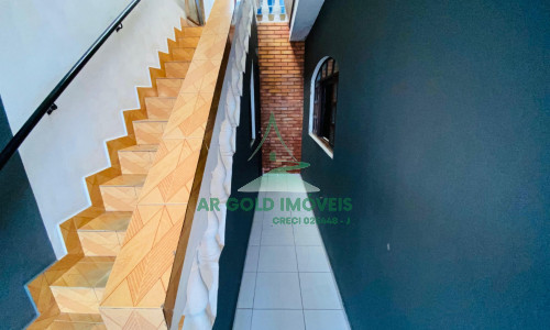 Prédio residencial à venda no Jardim São Jorge | 4 casas | 8 quartos | 3 vagas | 338m²