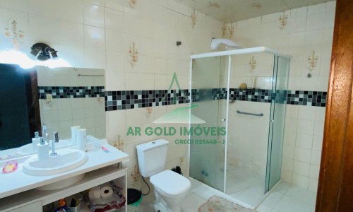 Prédio residencial à venda no Jardim São Jorge | 4 casas | 8 quartos | 3 vagas | 338m²