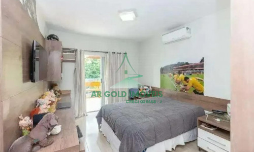 Casa à venda na Vila Madalena | 3 dormitórios | 280m² | Piscina | Churrasqueira | 5 vagas