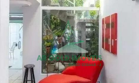 Casa à venda na Vila Madalena | 3 dormitórios | 280m² | Piscina | Churrasqueira | 5 vagas