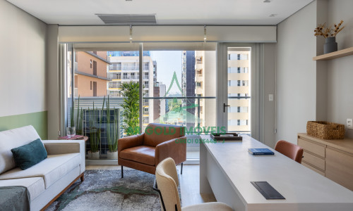 Sala comercial para locação em Pinheiros | 35m² | Mobiliada | Varanda | 1 vaga