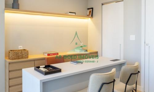 Sala comercial para locação em Pinheiros | 35m² | Mobiliada | Varanda | 1 vaga