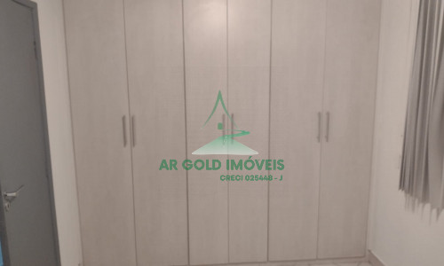 Casa à venda no Jardim Trussardi | 3 dormitórios | 220m² | Solário com churrasqueira | 2 vagas