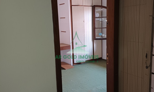 Casa à venda e locação | 360m² | 525m² terreno | Quintal | 8 vagas | Alto padrão