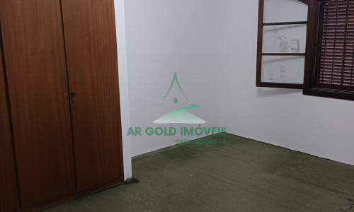 Casa à venda e locação | 360m² | 525m² terreno | Quintal | 8 vagas | Alto padrão