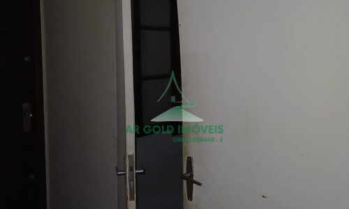 Casa à venda e locação | 360m² | 525m² terreno | Quintal | 8 vagas | Alto padrão