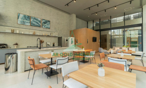 Studio à venda em Pinheiros | 33m² | Mobiliado | Andar alto | Ideal para renda