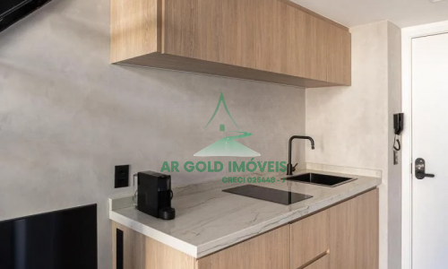 Studio à venda em Pinheiros | 33m² | Mobiliado | Andar alto | Ideal para renda