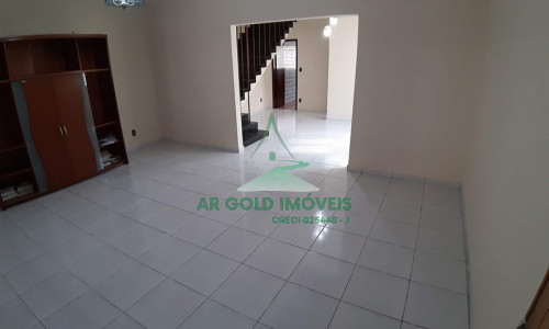 Casa à venda no Jardim Bonfiglioli | 280m² | 3 dormitórios | 4 vagas | Oportunidade