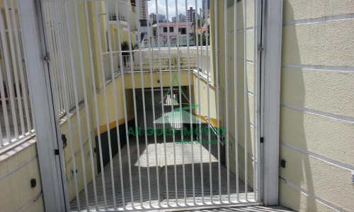 Casa para locação na Pompeia | 2 dormitórios | 2 vagas | churrasqueira privativa