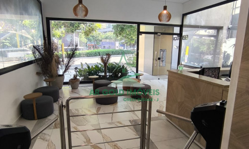 Sala comercial à venda em Cerqueira César | 35m² | Próximo ao metrô | Prédio moderno