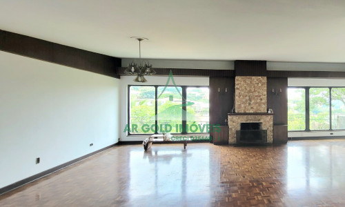 Casa para locação em Perdizes | 430m² | 7 dormitórios | 4 vagas | Uso comercial ou residencial