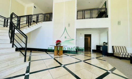 Apartamento à venda em Perdizes | 215m² | 3 suítes | 4 vagas | Reformado e amplo