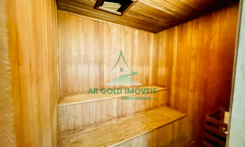 Apartamento à venda em Perdizes | 215m² | 3 suítes | 4 vagas | Reformado e amplo