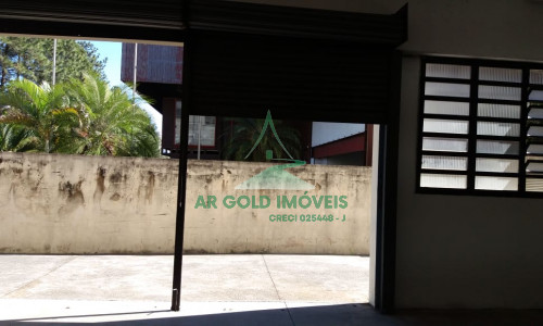 Galpão para locação em Tamboré | 1.000m² | Doca para caminhão | Excelente localização