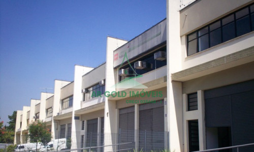 Galpão para locação em Tamboré | 1.000m² | Doca para caminhão | Excelente localização