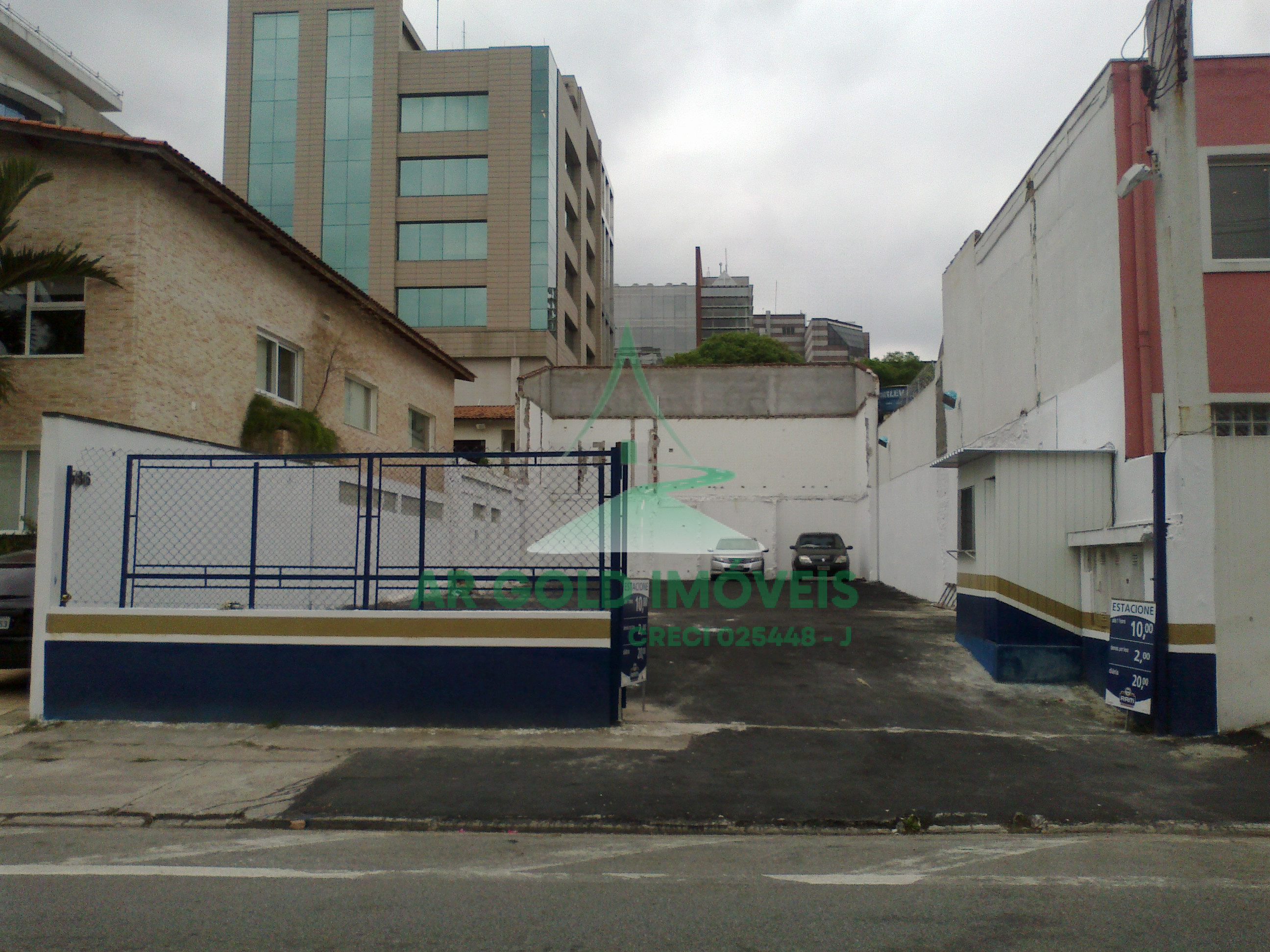 Terreno à venda no Jardim Paulista | 330m² | Próximo ao Ibirapuera | Uso imediato