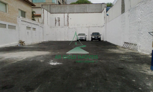 Terreno à venda no Jardim Paulista | 330m² | Próximo ao Ibirapuera | Uso imediato