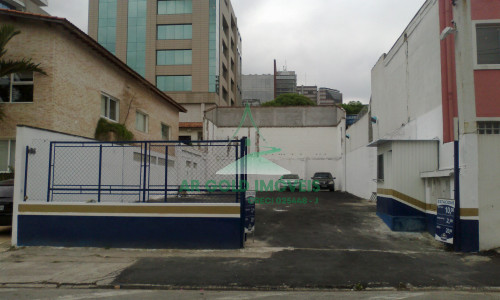 Terreno à venda no Jardim Paulista | 330m² | Próximo ao Ibirapuera | Uso imediato