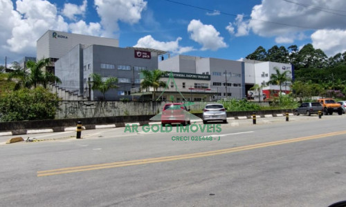 Galpão para locação em Vargem Grande Paulista | 1.000m² | Pé-direito 13,5m | Condomínio fechado