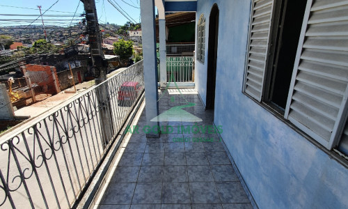 Casa à venda em Francisco Morato | 3 dormitórios | 5 vagas | Salão comercial