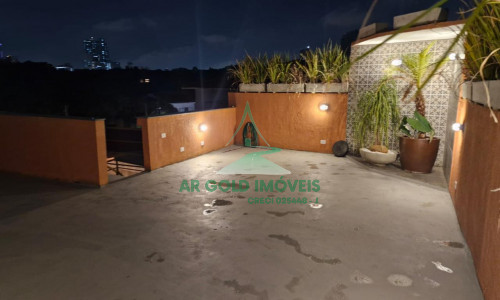 Casa comercial à venda ou locação em Perdizes | 550m² | 4 vagas | Rooftop | Piscina