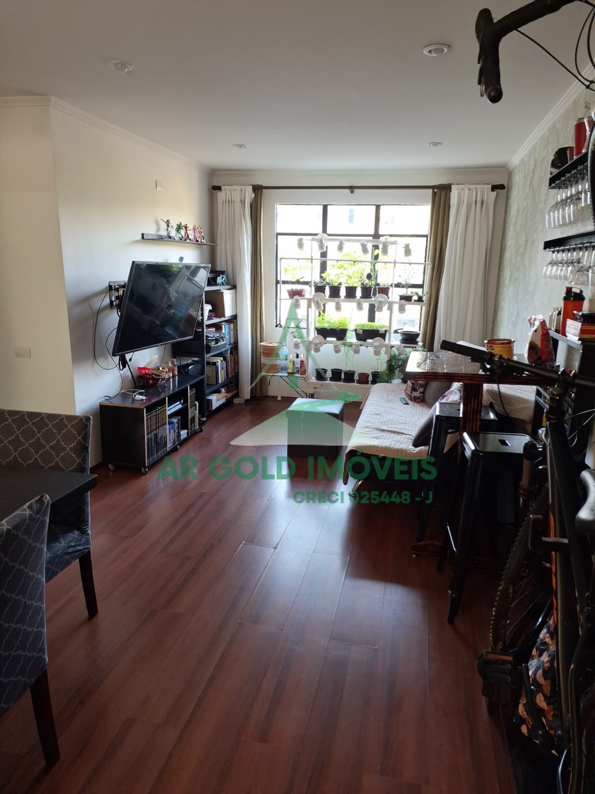 Apartamento à venda no Residencial Jari | 61m² | 2 dorms | 1 vaga | Semi mobiliado